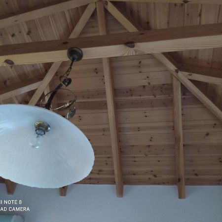 Ozena Countryside Apartment Vromonérion エクステリア 写真